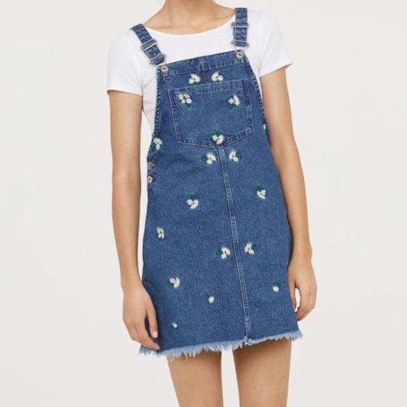 H&M Divided Denim Pinafore Embroidered Daisies Skirtall Adjustable Strap Y2K-6 - Picture 1 of 10